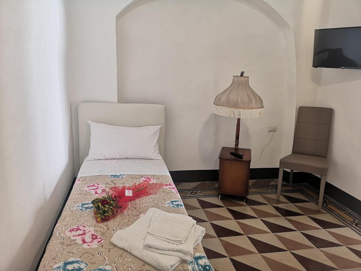 B & B San Giovanni 9 ガリポリ エクステリア 写真