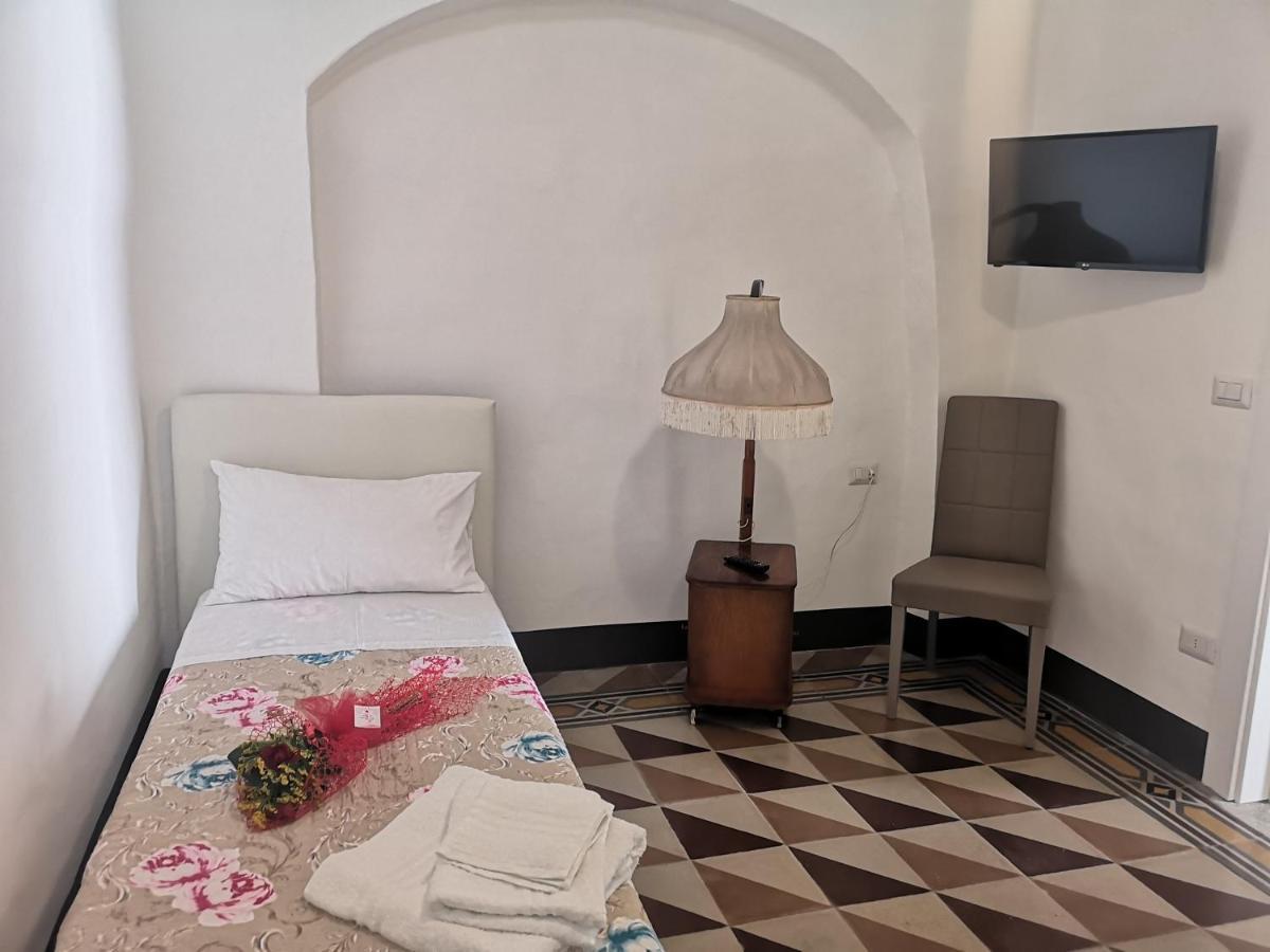 B & B San Giovanni 9 ガリポリ エクステリア 写真