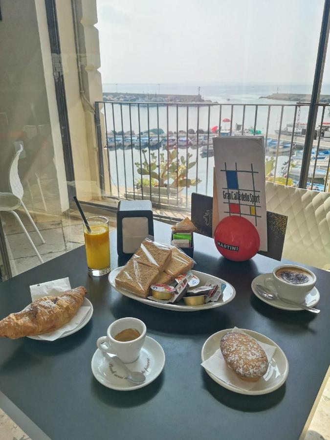 B & B San Giovanni 9 ガリポリ エクステリア 写真